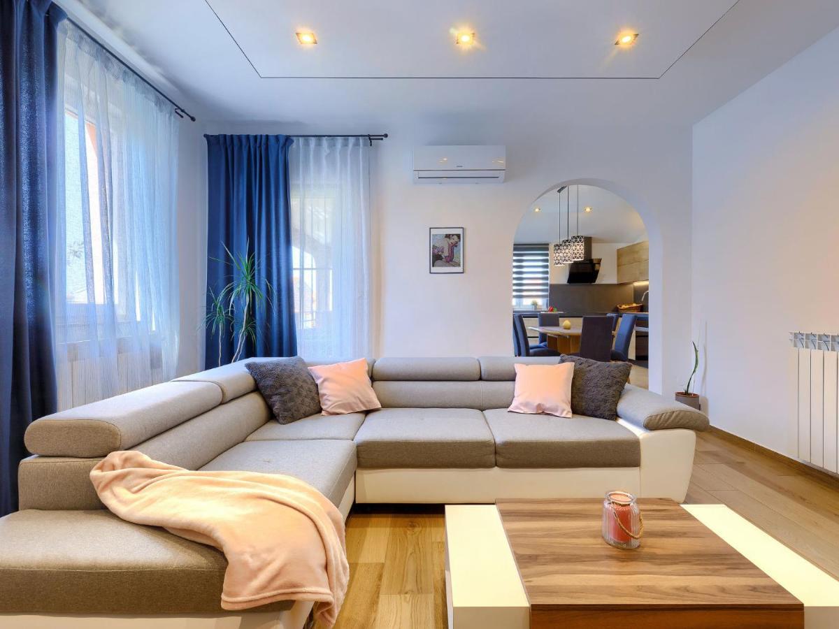 Holiday Home House Eric&Paolo By Interhome Pula Exterior foto